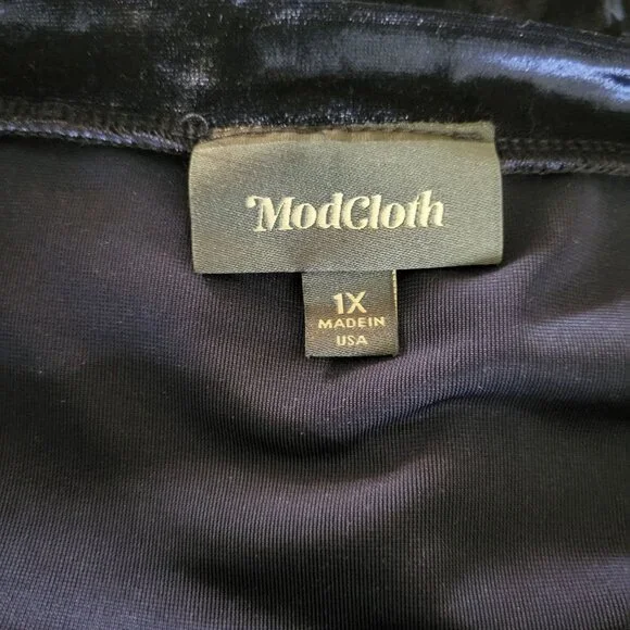 Modcloth Blue Crushed Velvet Top Size 1X Long Sleeve Pullover Stretchy - Picture 4 of 4